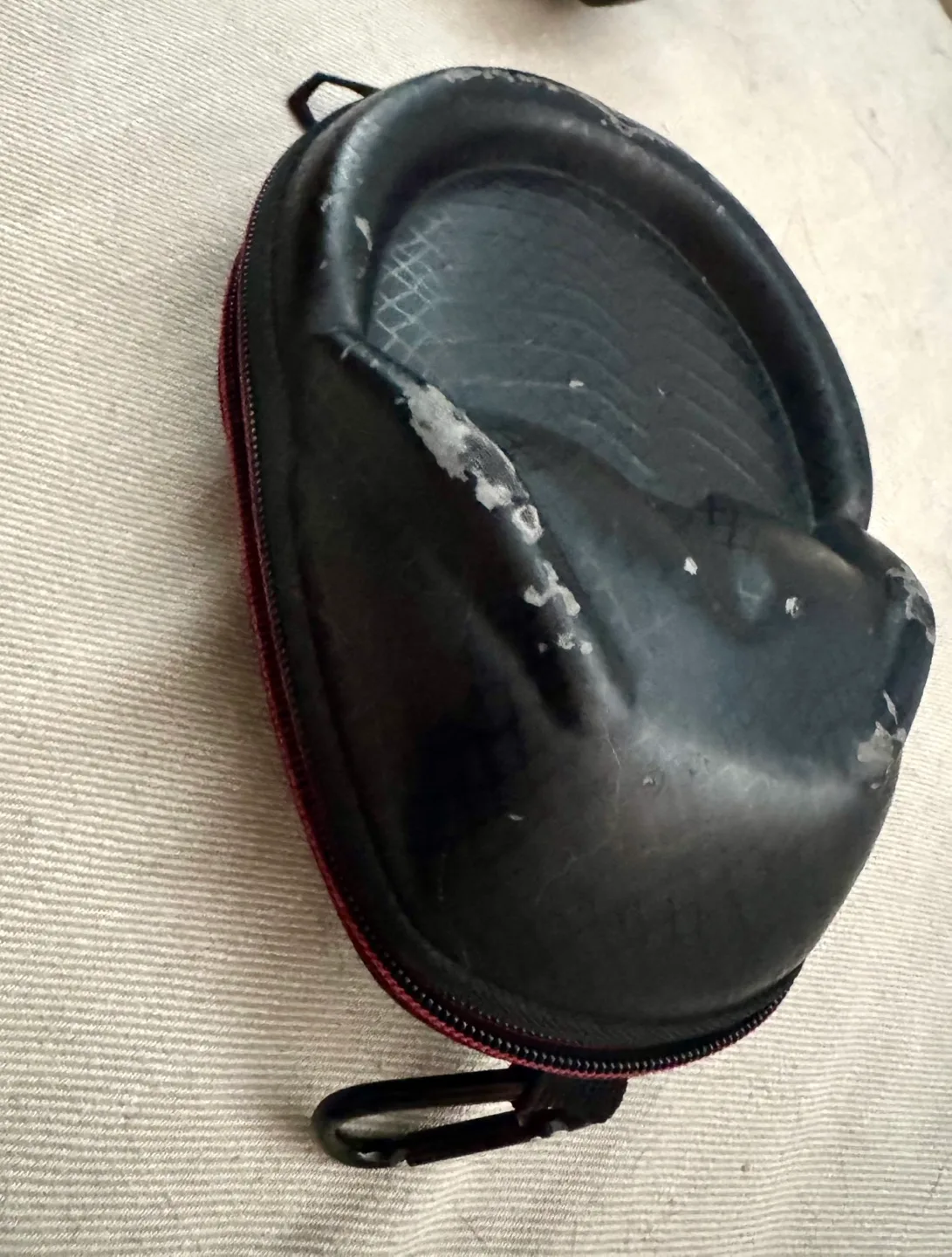 V-Moda Crossfade DJ Headphones with Case and Cables image indicator(4)