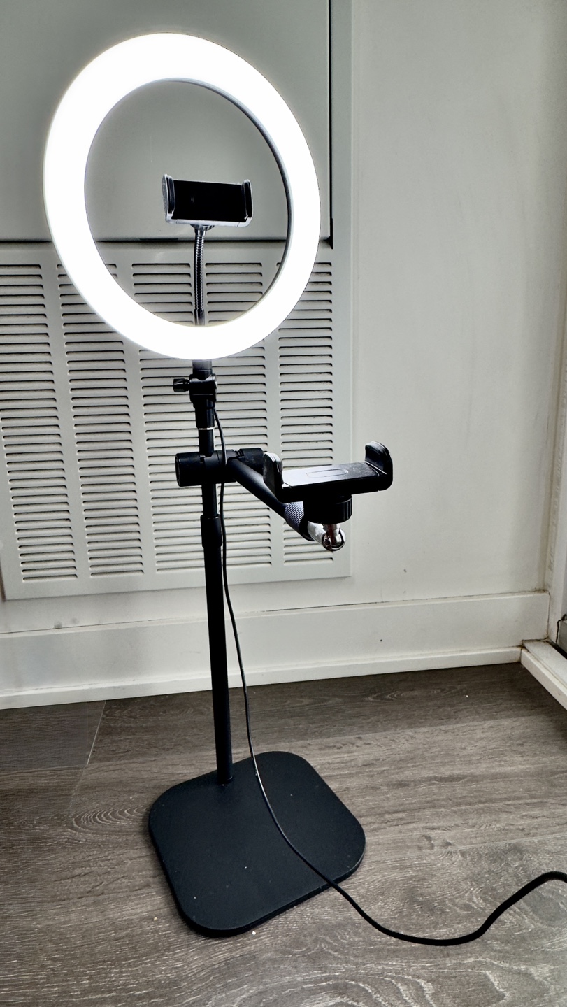10.5” Ring Light desktop Stand with Phone Holders & Remote - photo 5