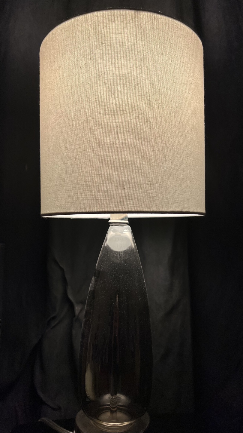 Elegant Black Table Lamp with Beige Shade - photo 2
