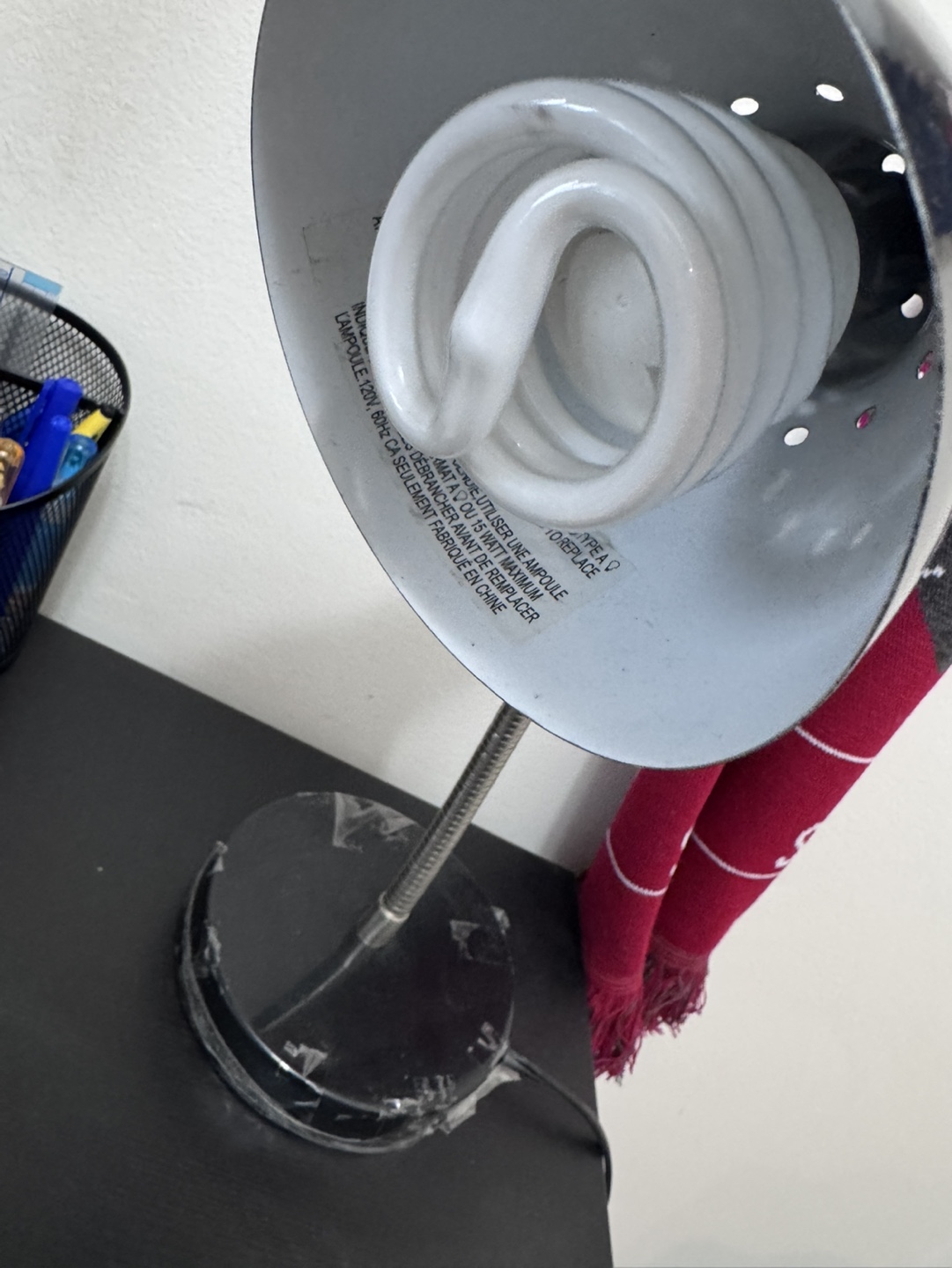 Desk Lamp (Free) - photo 2