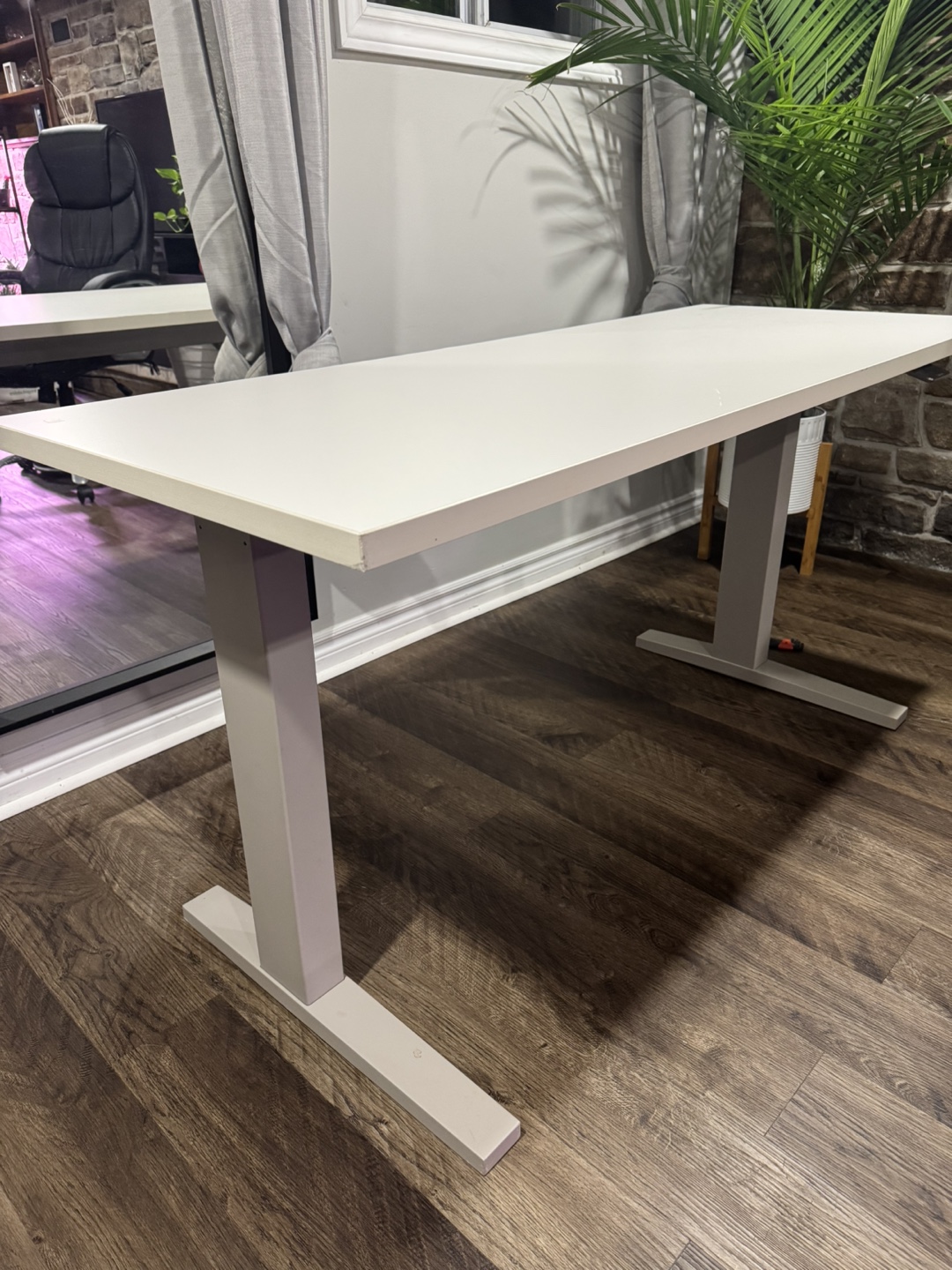 Large office desk - photo 2