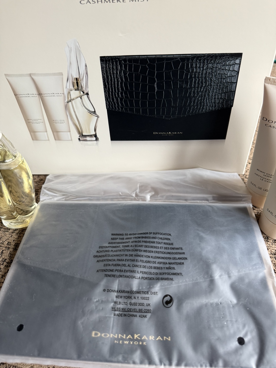 Donna Karan Cashmere Mist Gift Set - photo 3