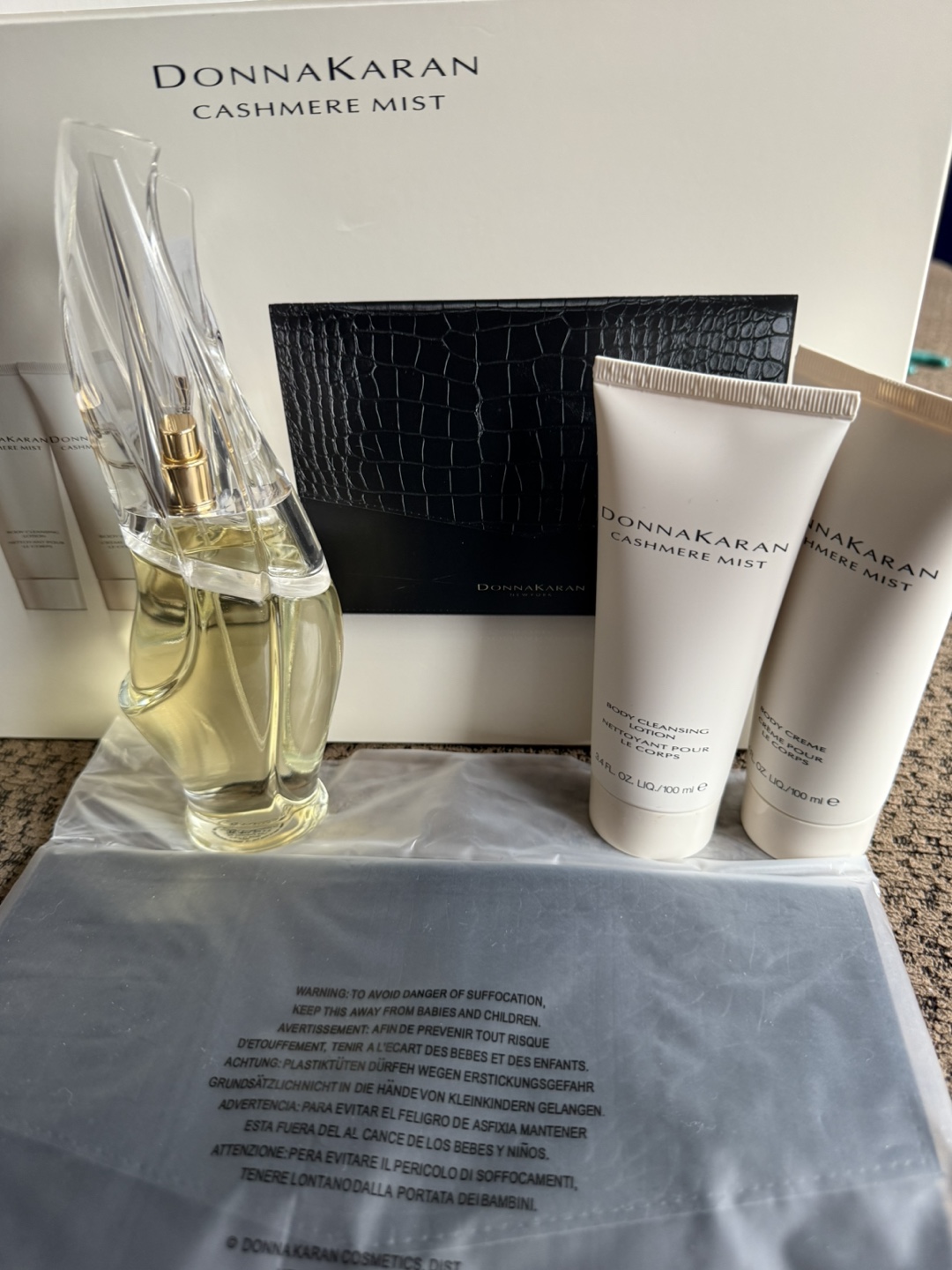 Donna Karan Cashmere Mist Gift Set
