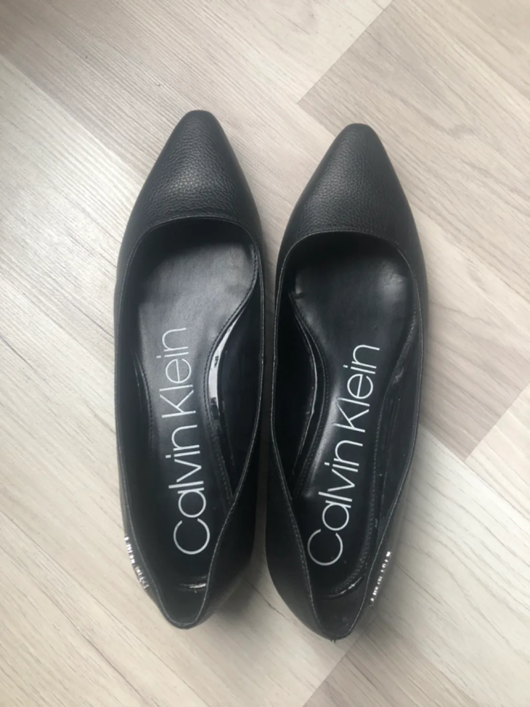 Calvin Klein Black Leather gBallerina Flats thumbnail