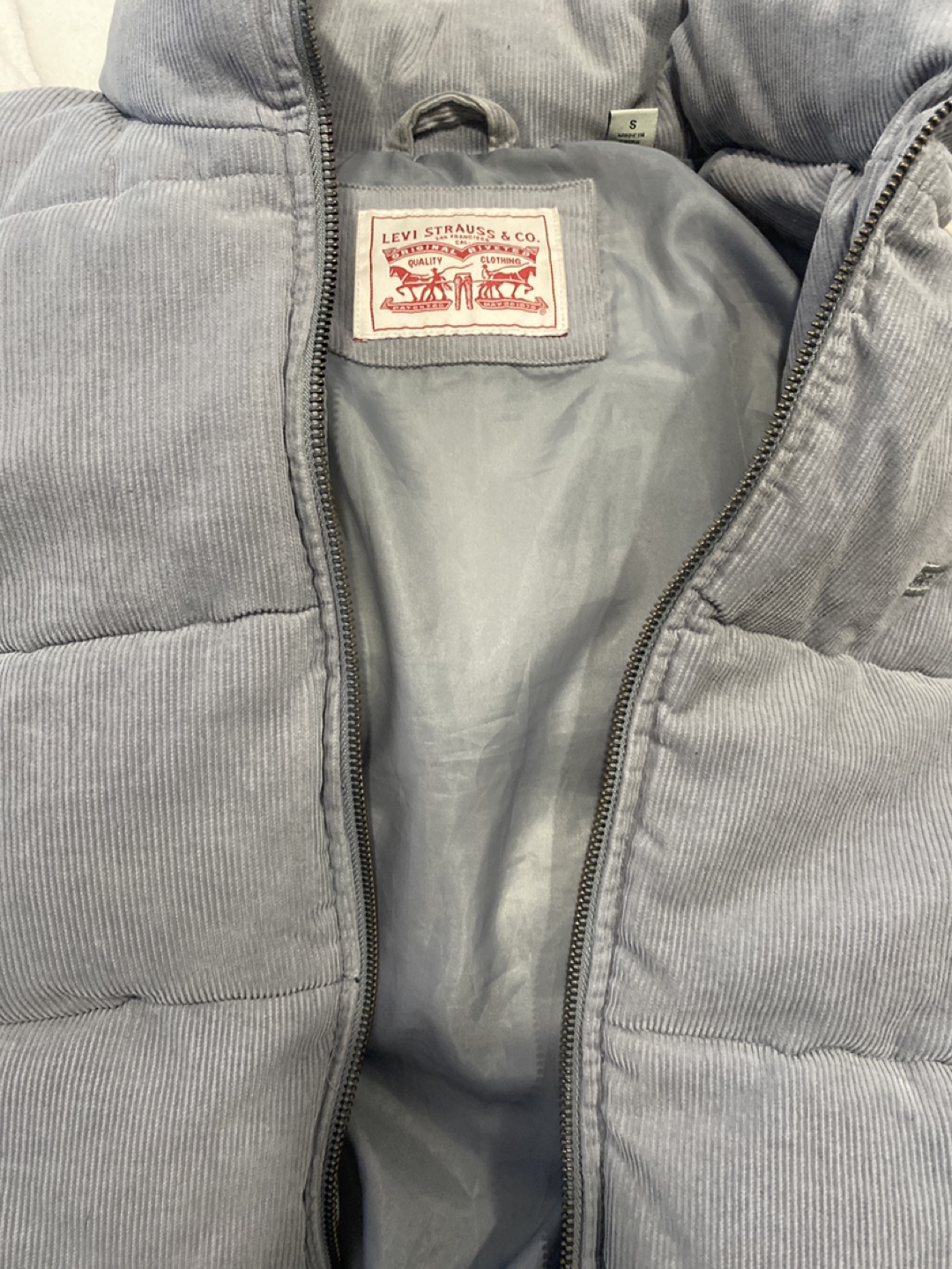 Levi's Corduroy Puffer Jacket - Size S - photo 2