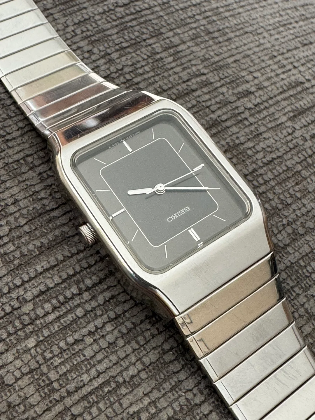 Seiko Vintage Quartz Watch 25mm 1996 5P31 image indicator(5)