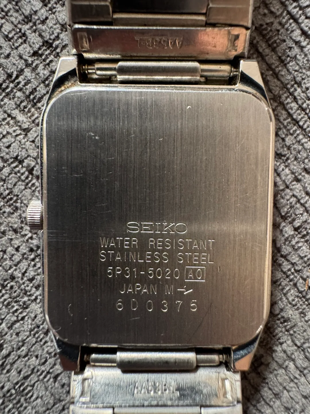 Seiko Vintage Quartz Watch 25mm 1996 5P31 image indicator(3)