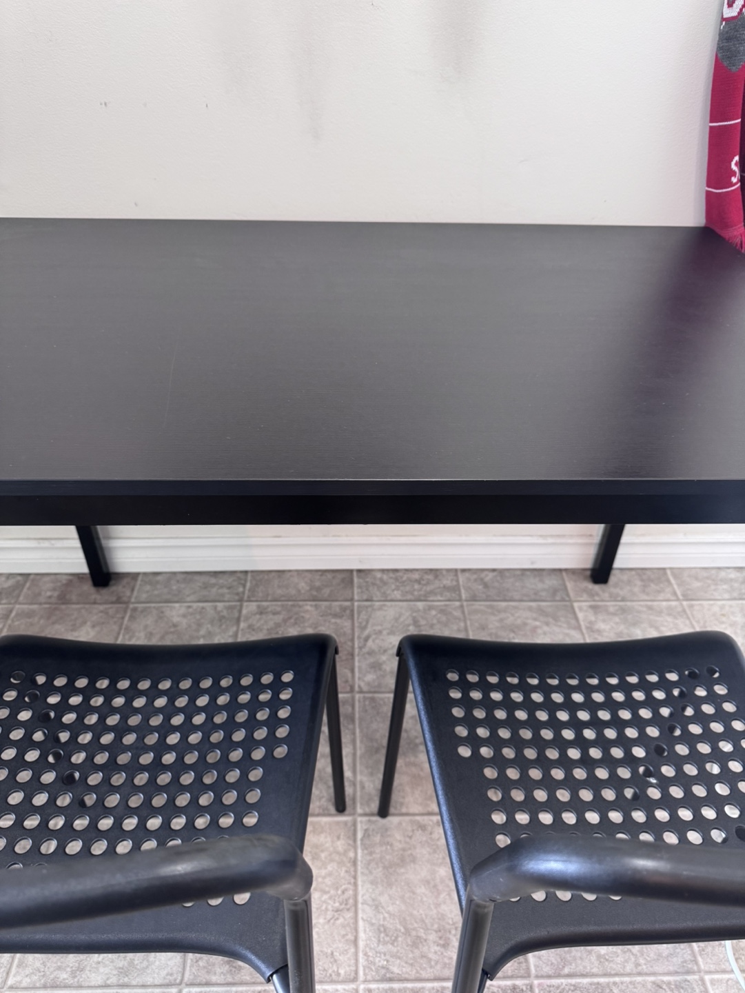Table and Chair - photo 3