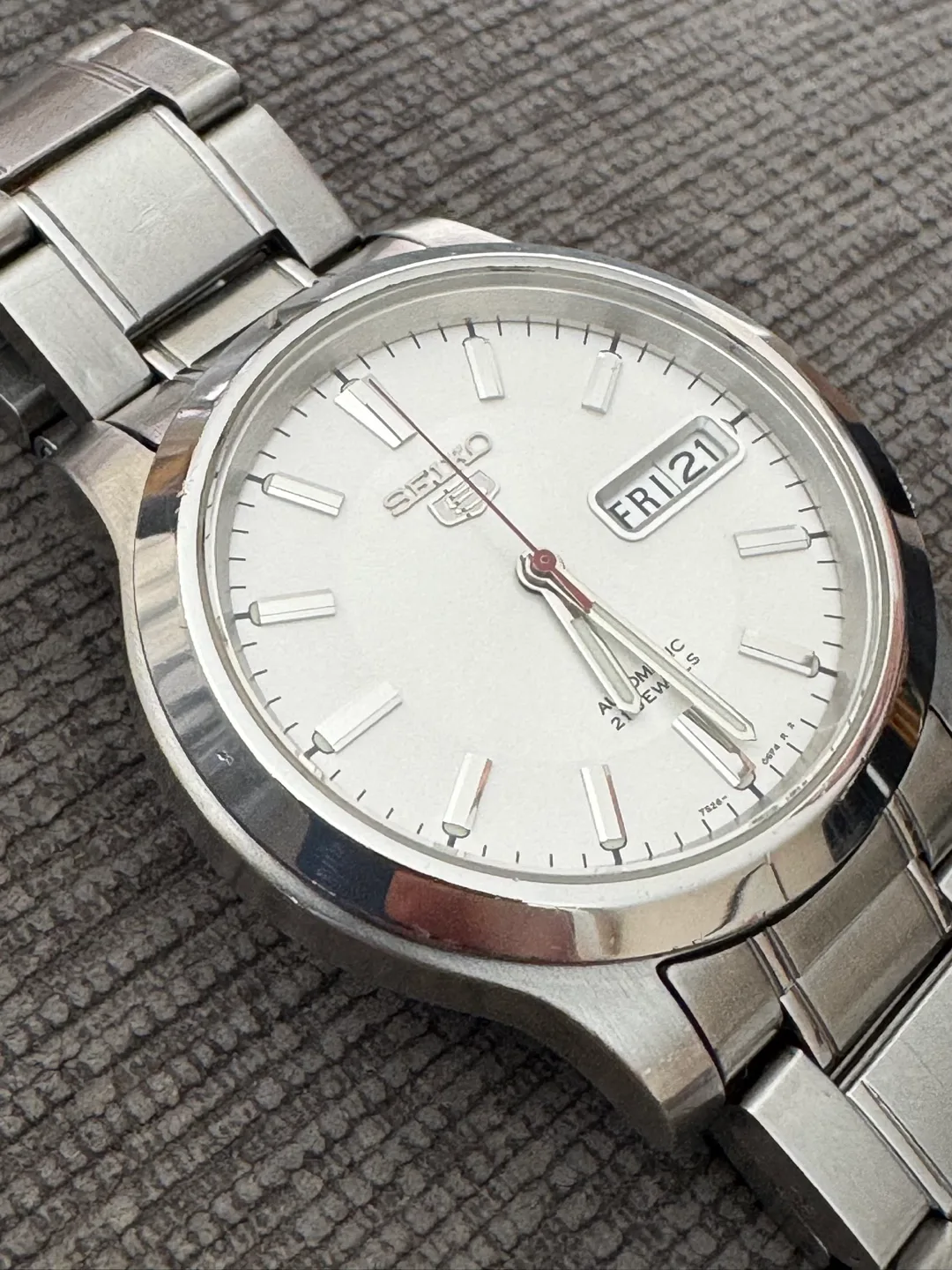 Seiko 5 SNK789 37mm Automatic Watch Silver 7s26 image indicator(4)