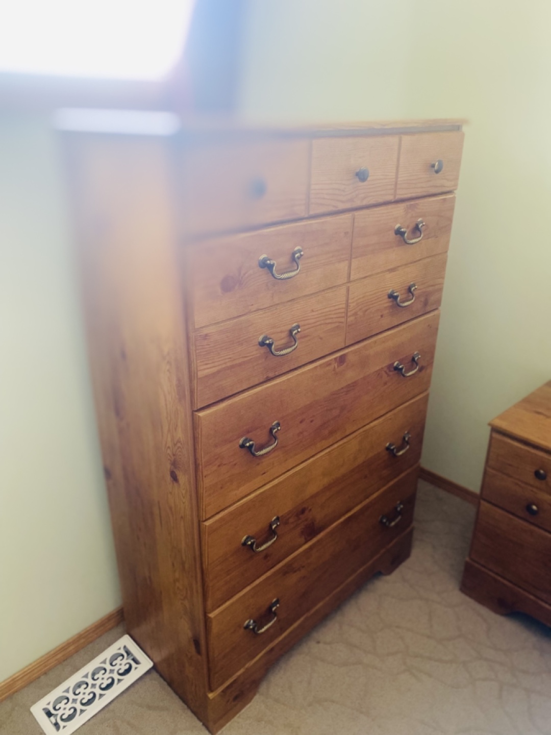 Bedroom Set: Queen Sleigh Bed, Nightstands, and Dresser - photo 2