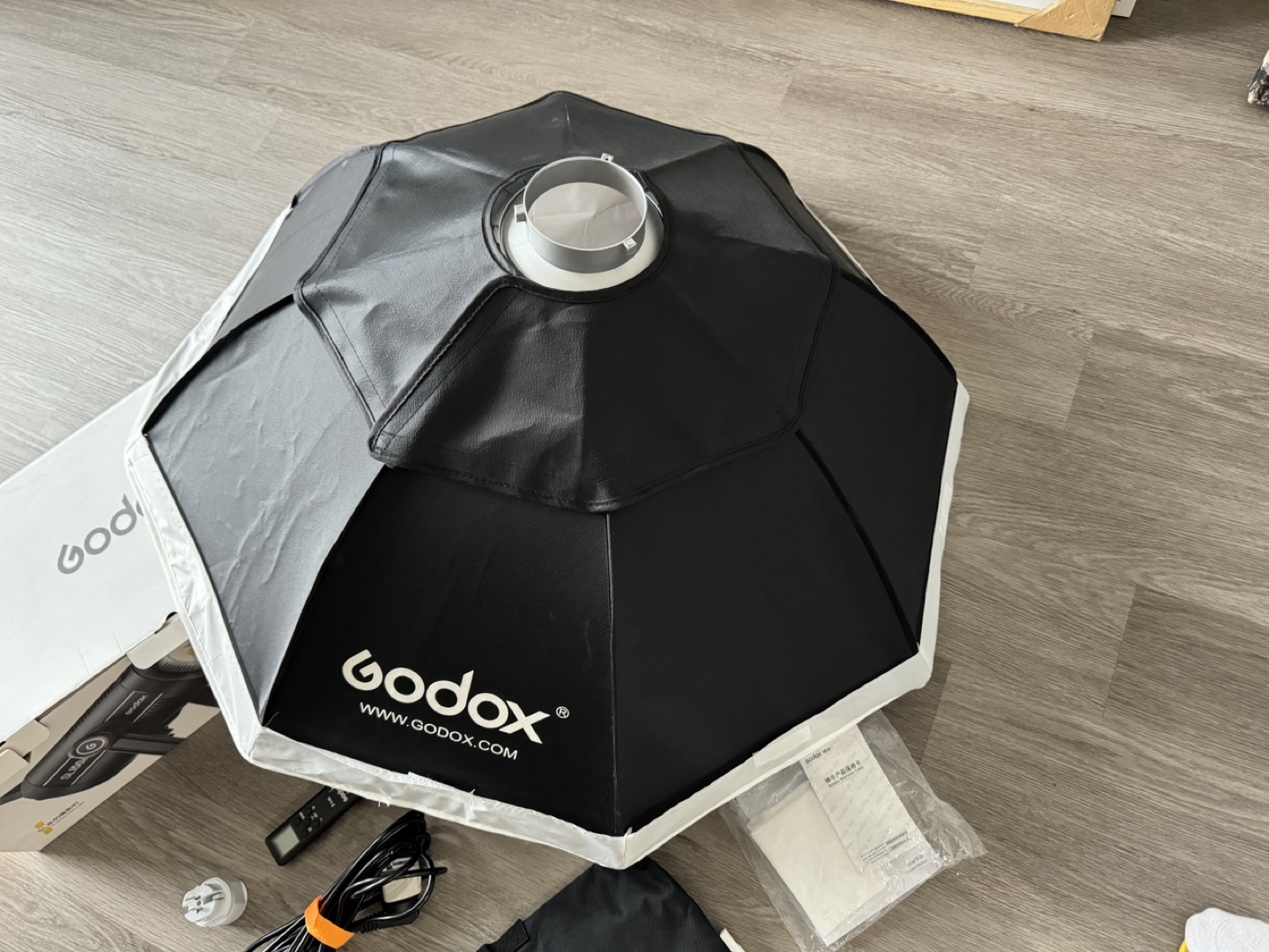 Godox SL150II Video Light Kit with accessories - photo 2