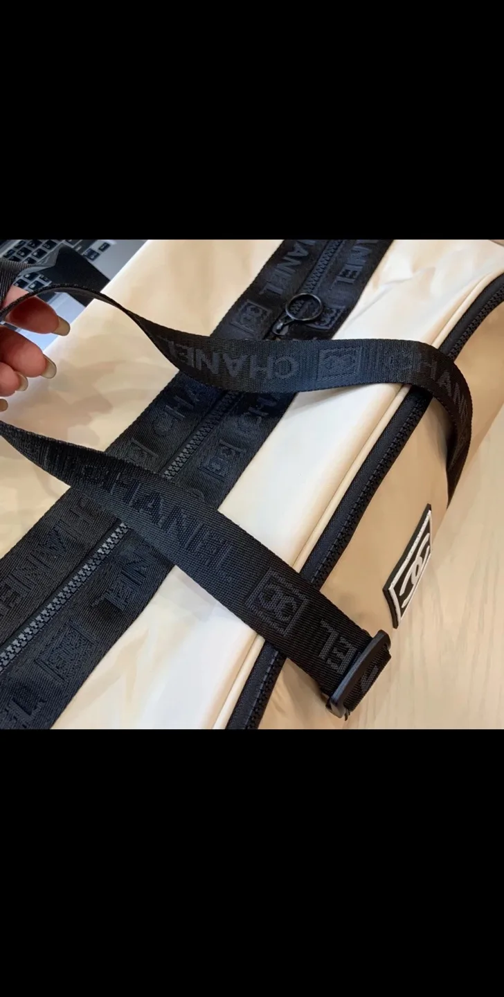 Chanel Beauté Beige and Black Duffel Bag image indicator(6)