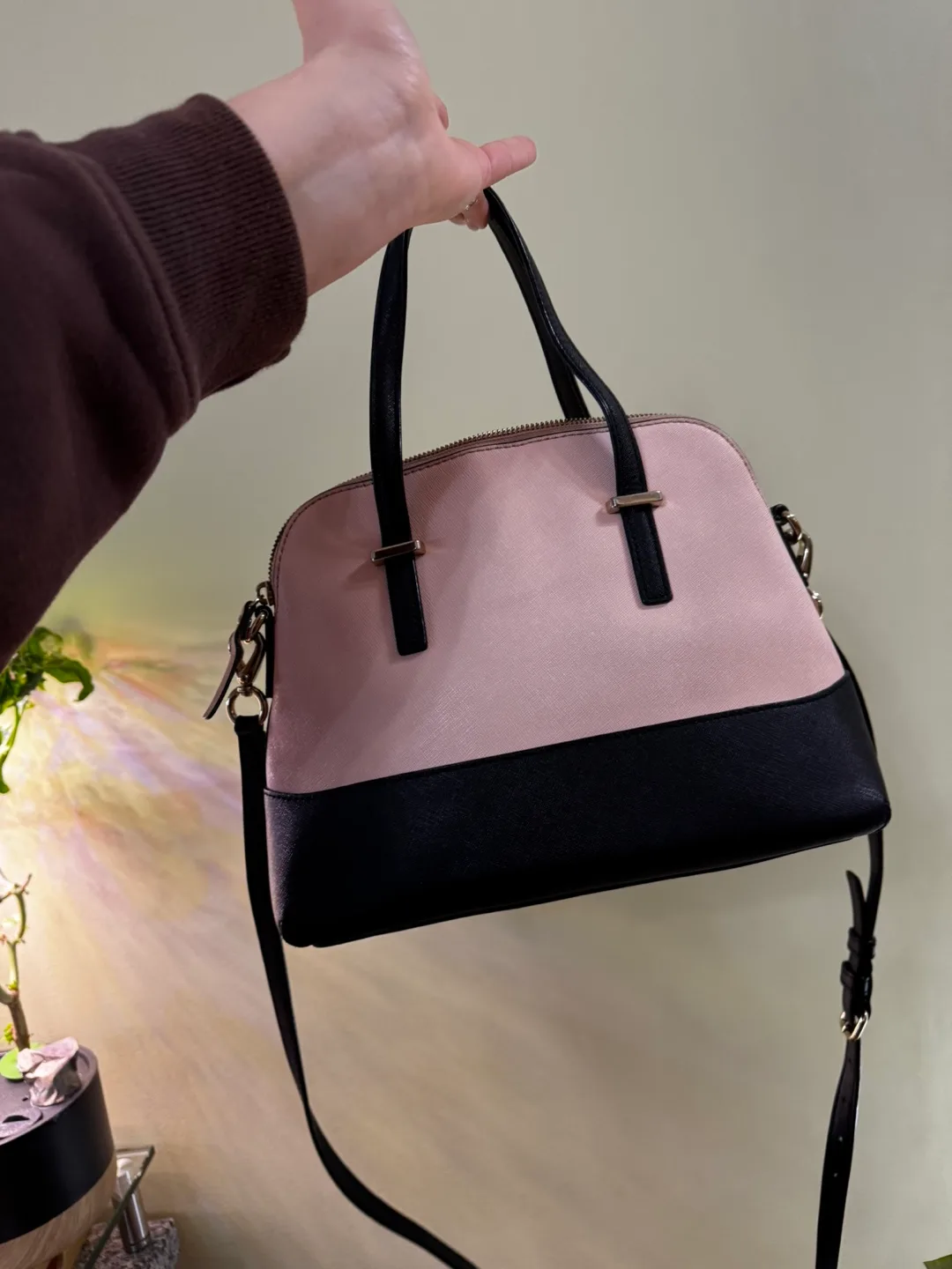 Kate Spade New York Pink and Black Handbag image indicator(2)