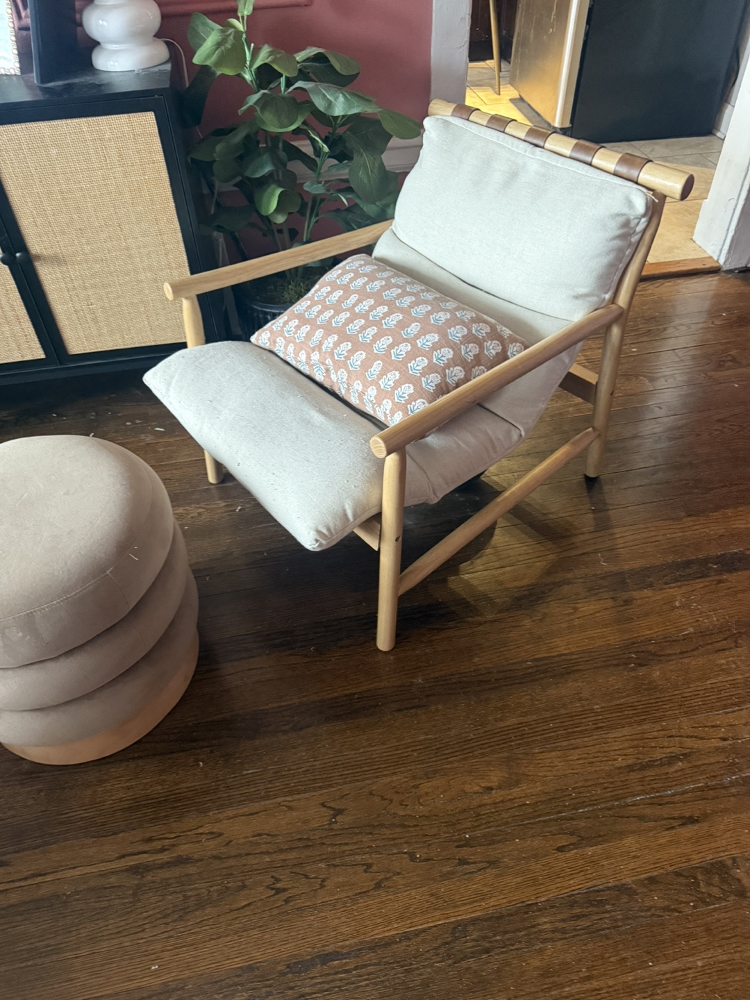 Mid-Century Modern Accent Chair with Ottoman - photo 3