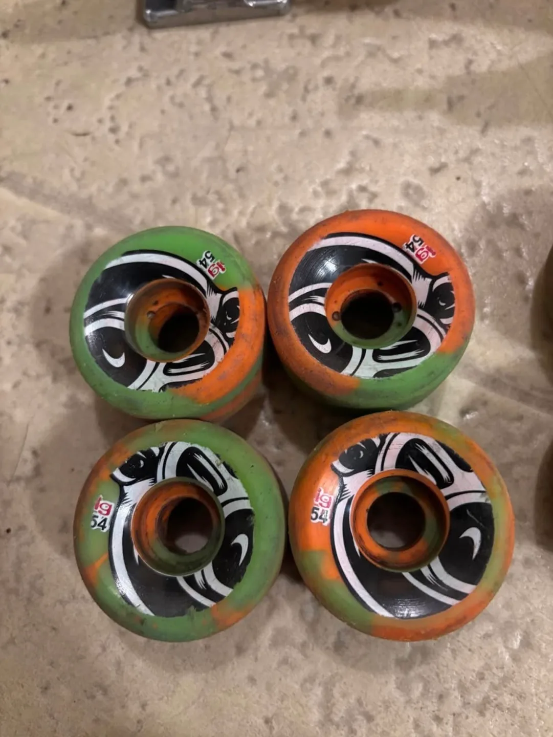 Independent, Pig, Spitfire Skateboard Parts image indicator(2)