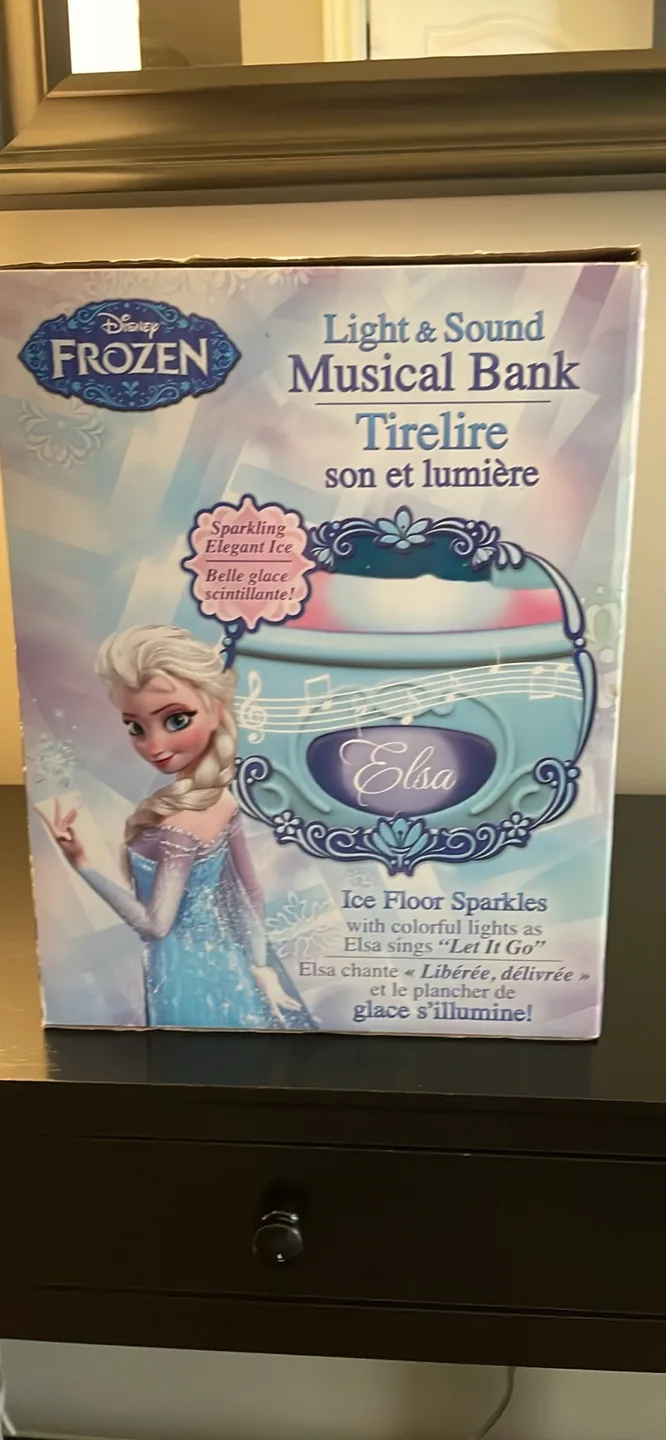Disney Frozen Elsa Light & Sound Musical Bank image indicator(3)