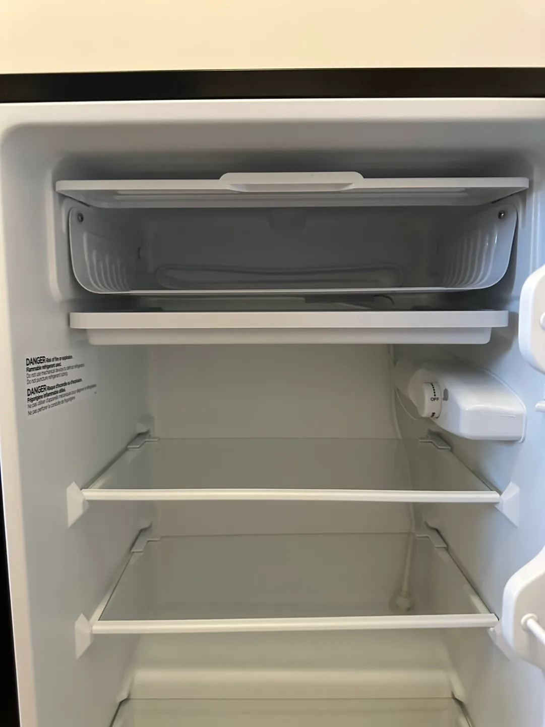 Master Chef Mini Fridge 3.3 Cu-ft image indicator(5)