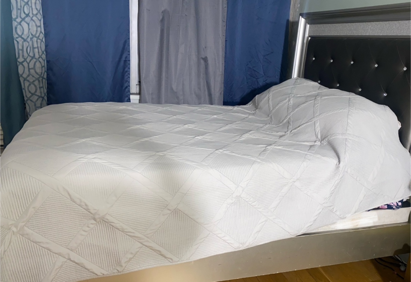Pre-owned Queen Size Bed Frame with Headboard Moving Out - photo 3