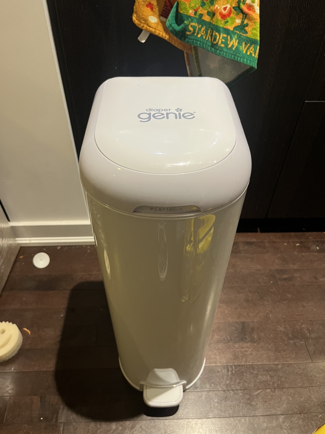 Diaper Genie Elite Diaper Pail - White - photo 2