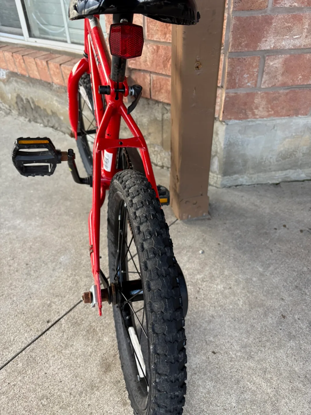 Kids' Red Rush Moto 16-inch Bike image indicator(3)