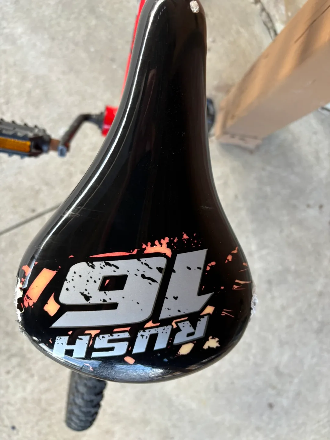 Kids' Red Rush Moto 16-inch Bike image indicator(5)