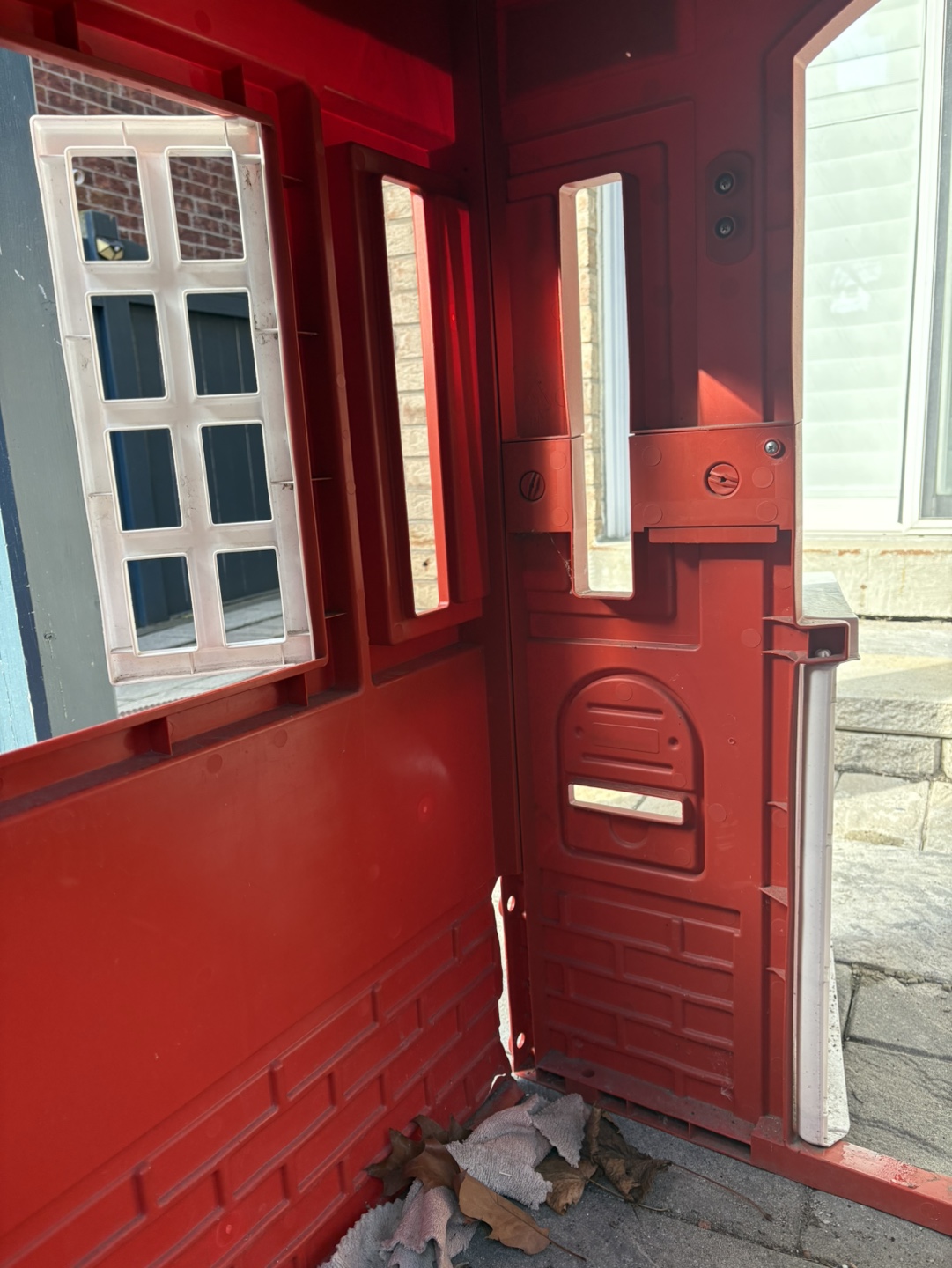 Little Tikes Playhouse - Red - photo 3