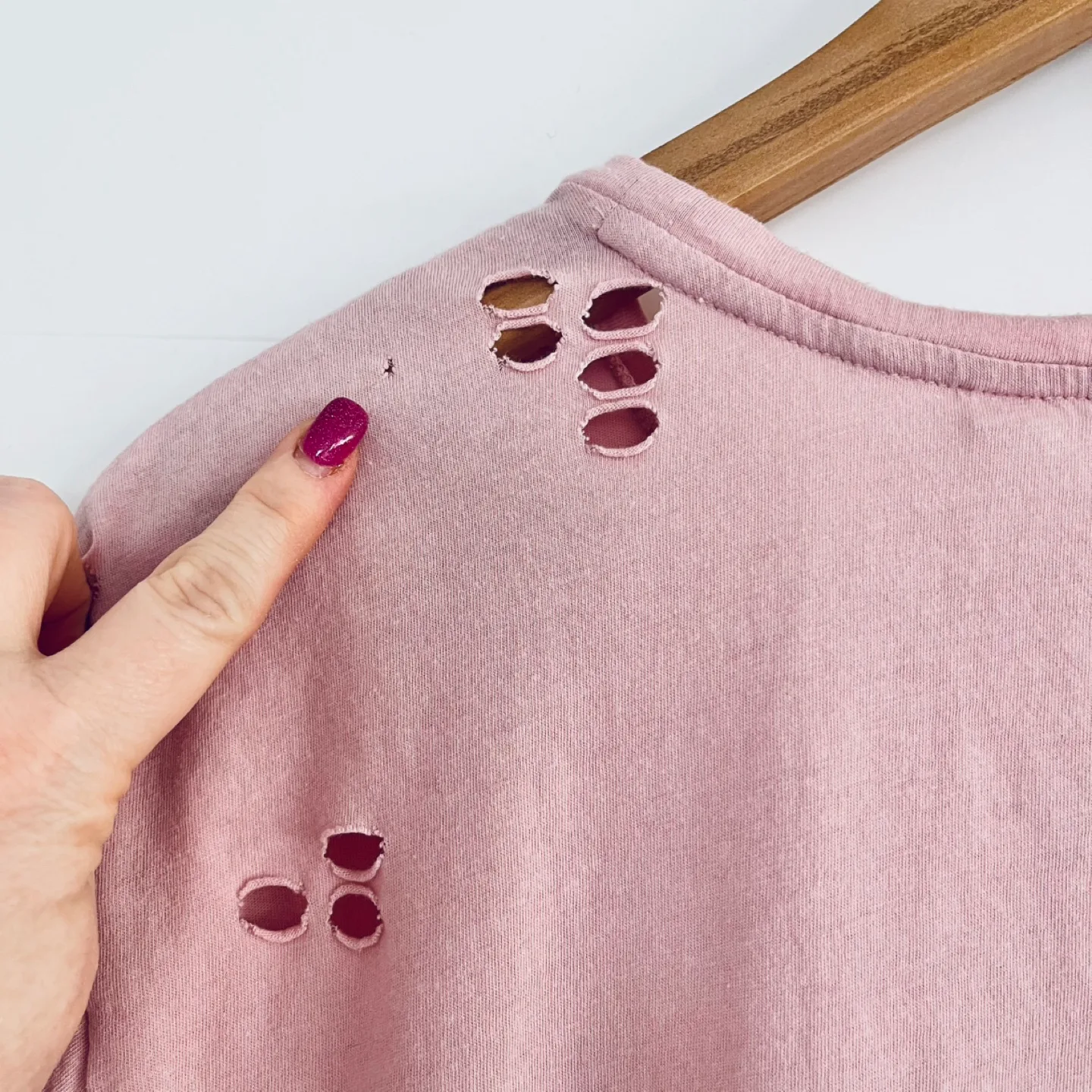 Guess Pink Beaded Vagabond Vibes T-Shirt image indicator(2)