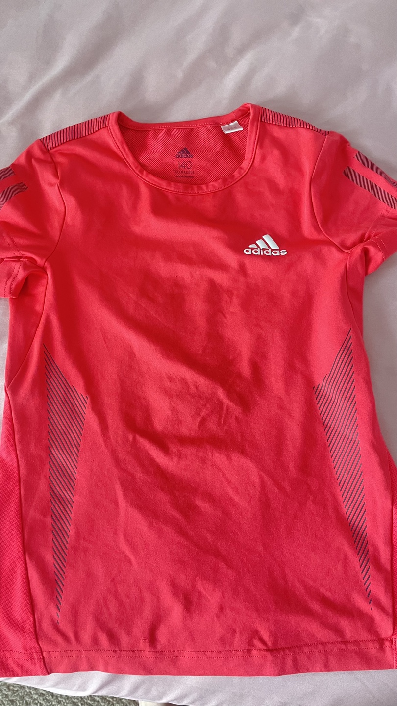 Adidas boys' Red T-Shirt Size 140