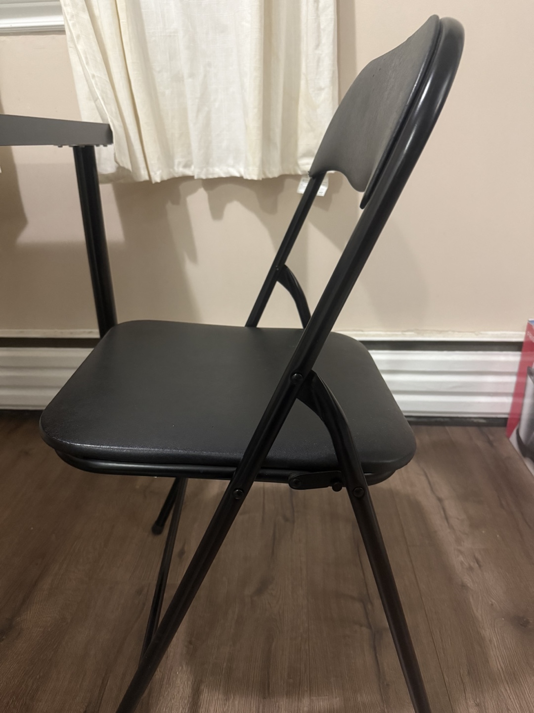 Ikea Linnmom grey table and two black folding chairs - photo 4