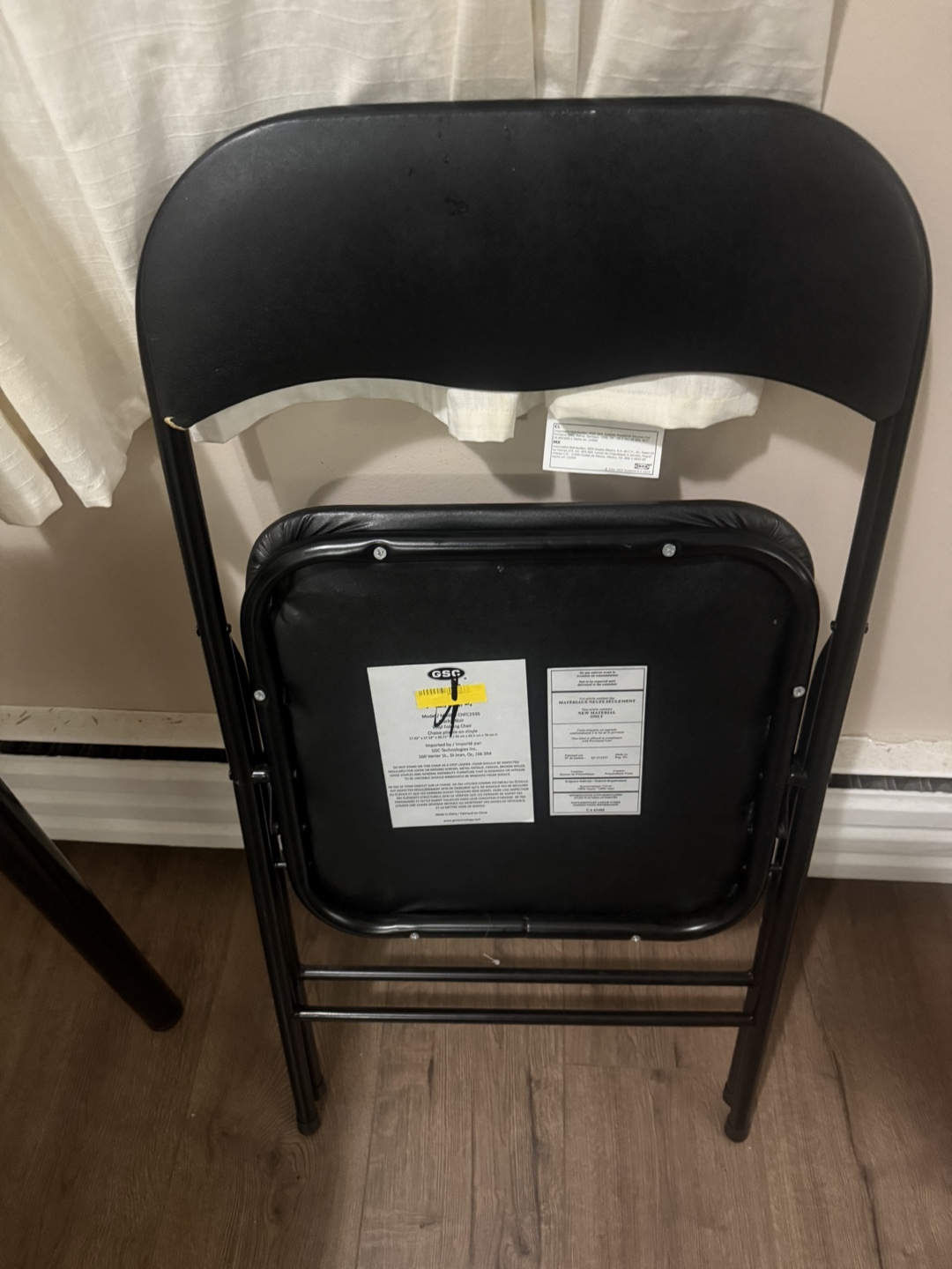 Ikea Linnmom grey table and two black folding chairs - photo 3