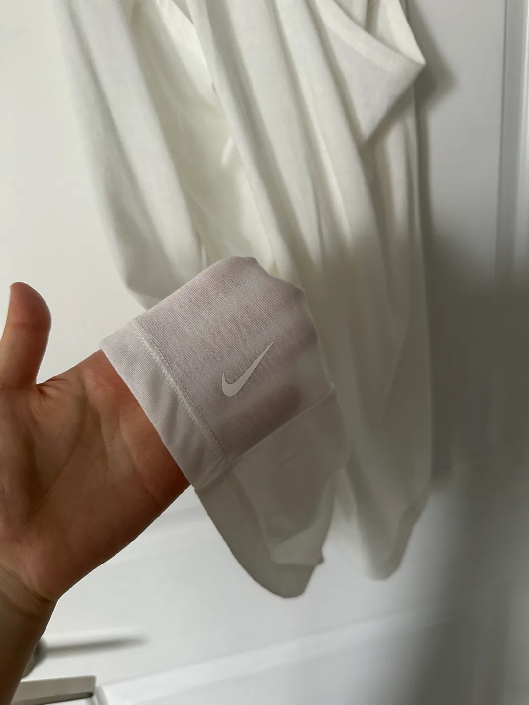 NEW*Nike Yoga Crossover Tank Top - Size M - White image indicator(3)