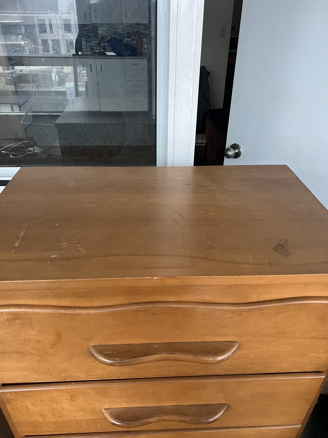 Very cute vintage wooden five drawer dresser - photo 5