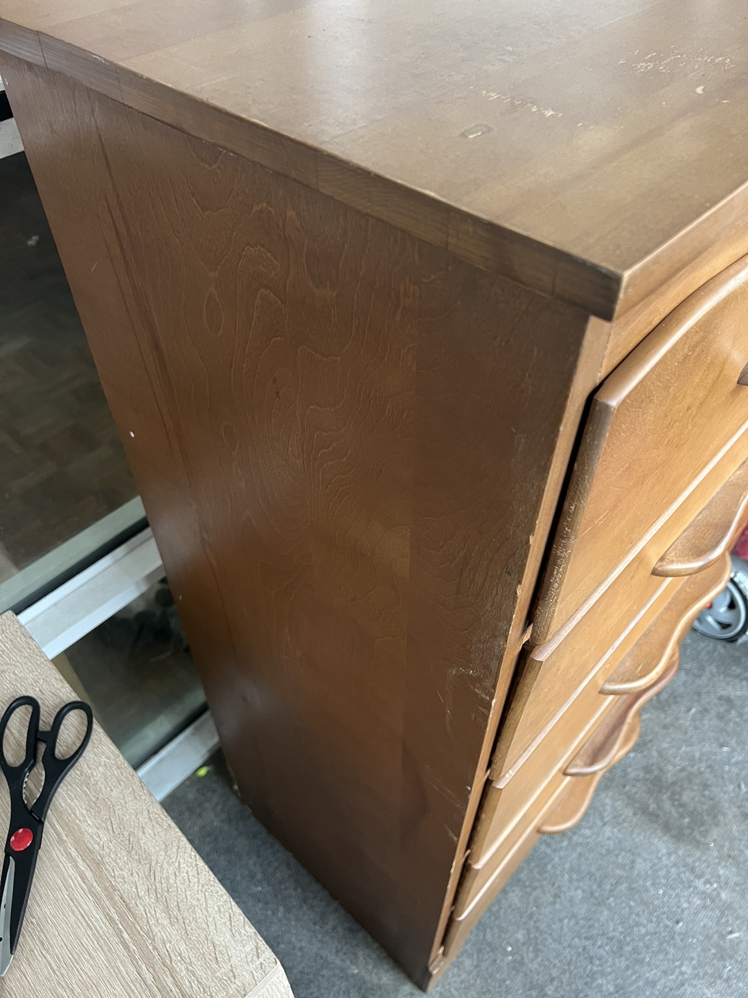 Very cute vintage wooden five drawer dresser - photo 2