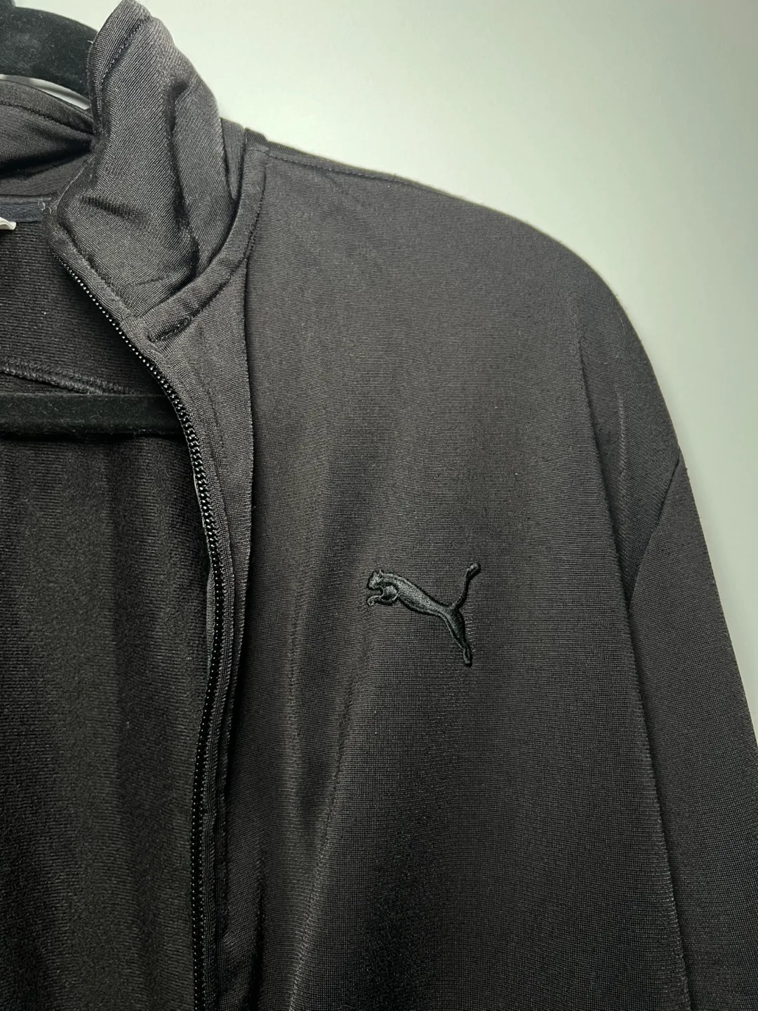 Puma Sport Lifestyle Black Zip-Up Track Jacket - Size M image indicator(2)