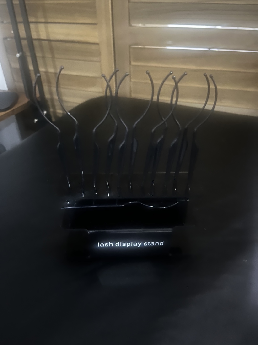 Lash Display Stand - Holds 10 Eyelash Extensions