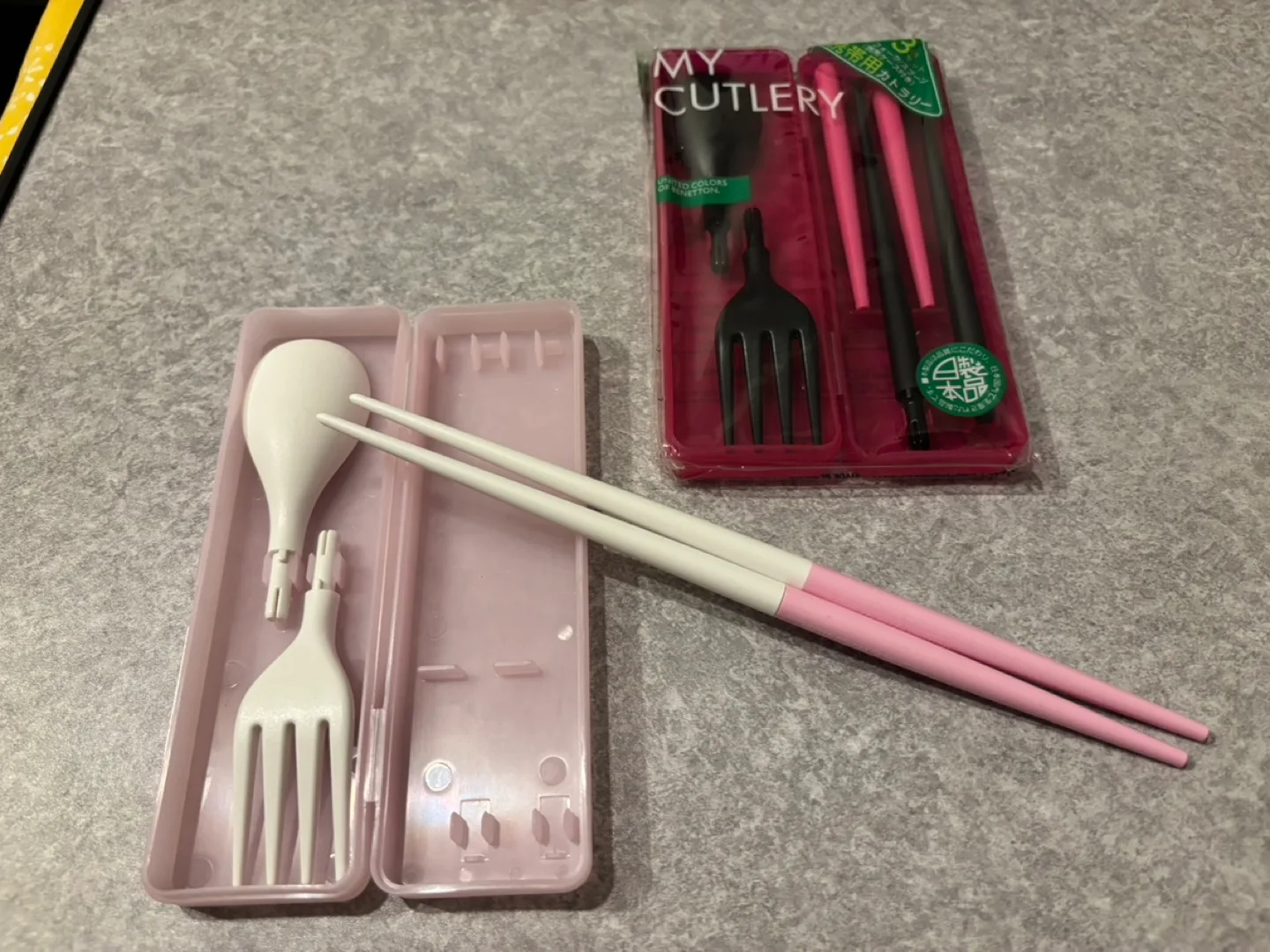 Two Sets of Portable Cutlery image indicator(2)