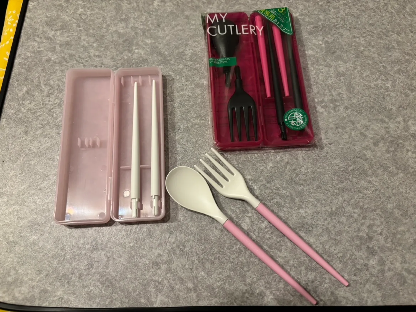 Two Sets of Portable Cutlery image indicator(3)