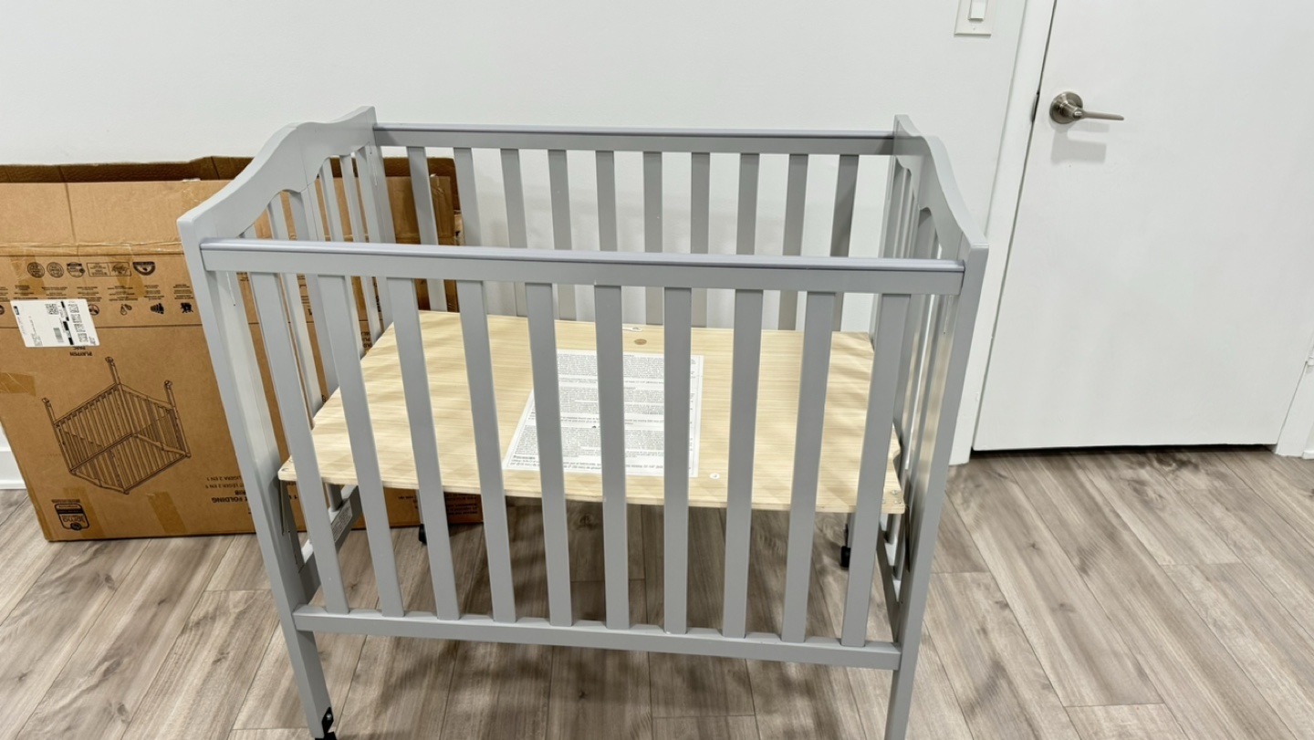 Delta Children Portable Mini Baby Crib - Grey