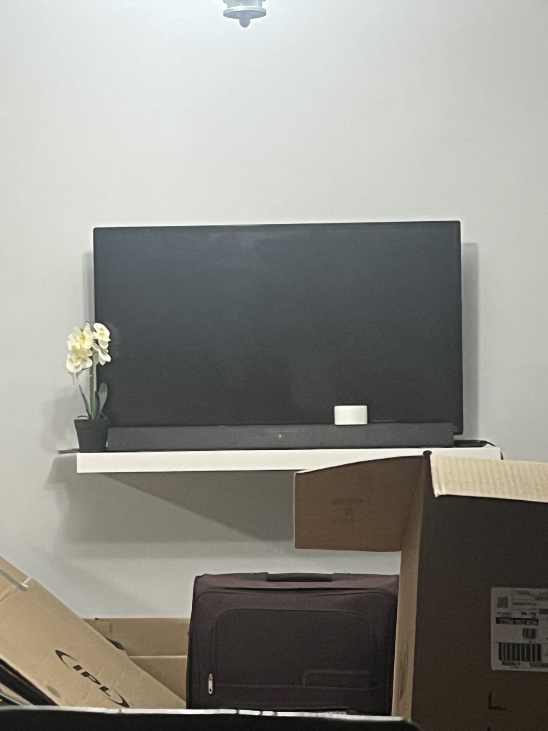 Sanyo Roku TV with Philips Soundbar