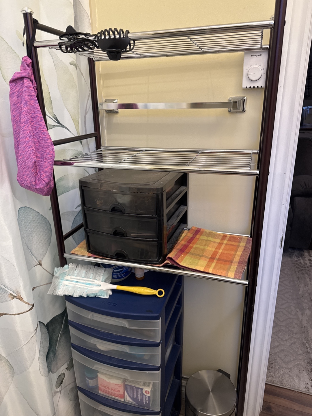 Slim Bathroom Organizer