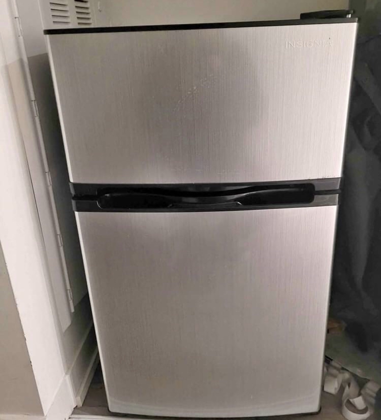 Insignia 3.2 cu. ft. Mini-Refrigerator