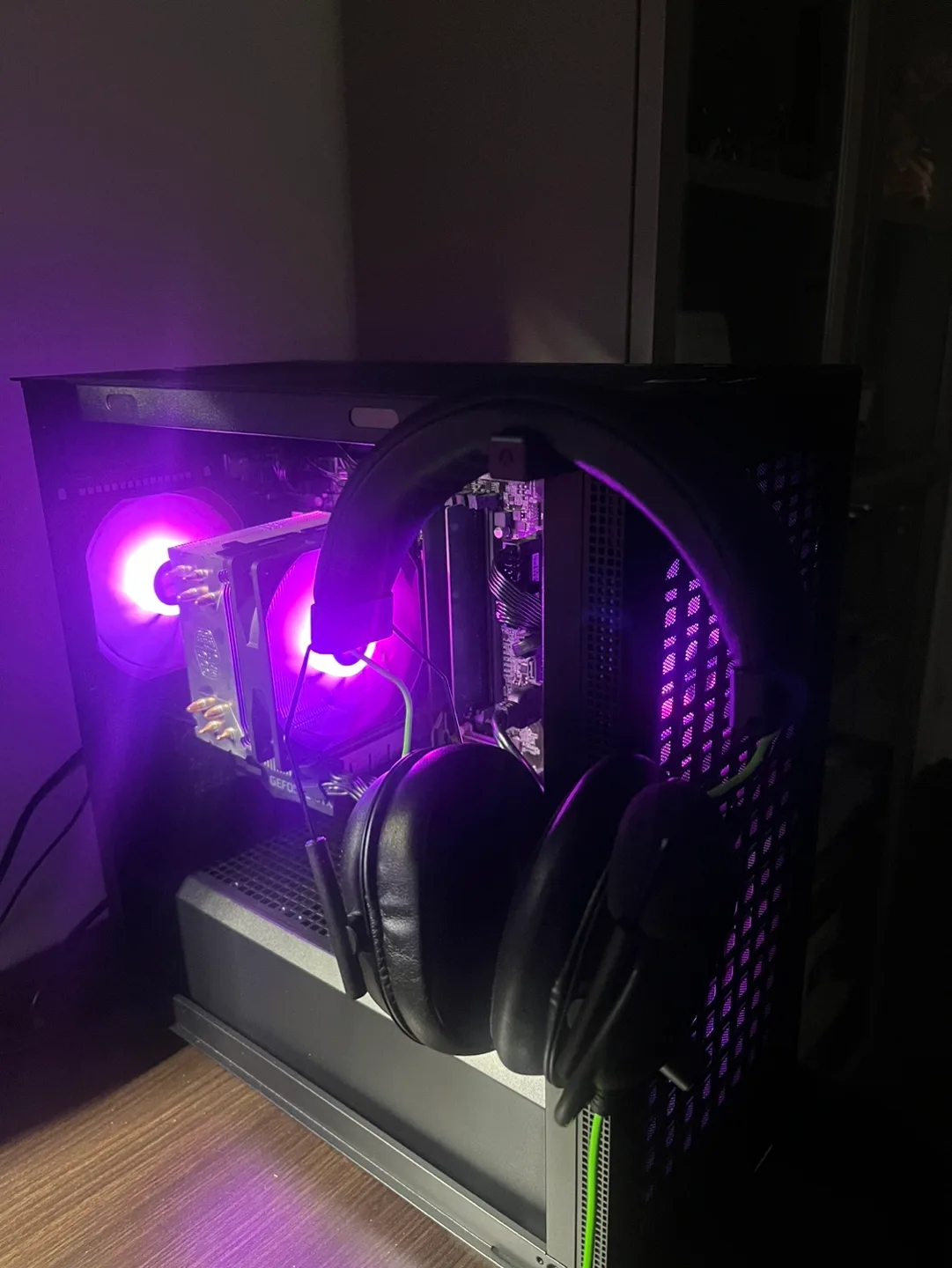 🔥Custom Gaming PC🔥 with Intel i5 and GTX 1650 super image indicator(8)