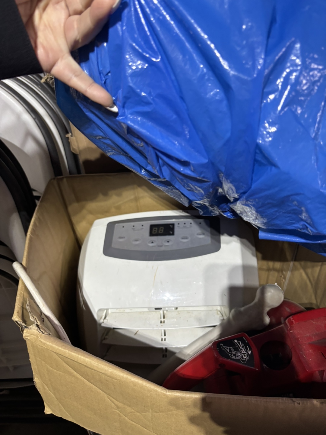 DeLonghi Portable Air Conditioner - photo 3