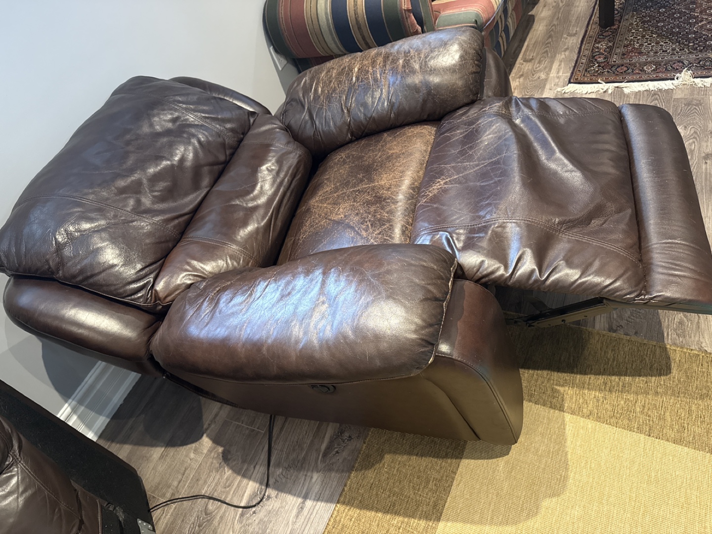 Brown Leather Recliner - photo 4