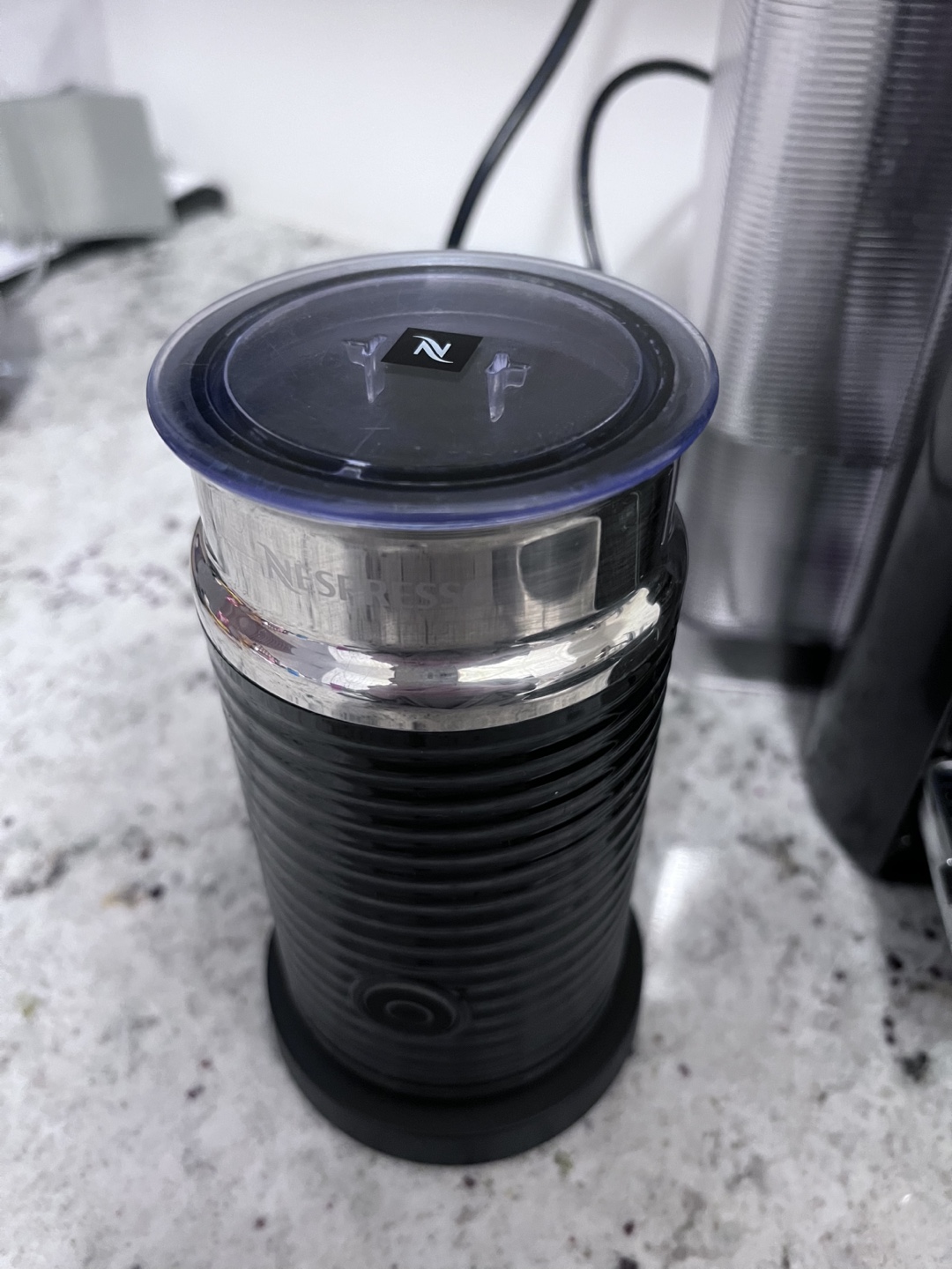 Nespresso Coffee Machine with Milk Frother - photo 4