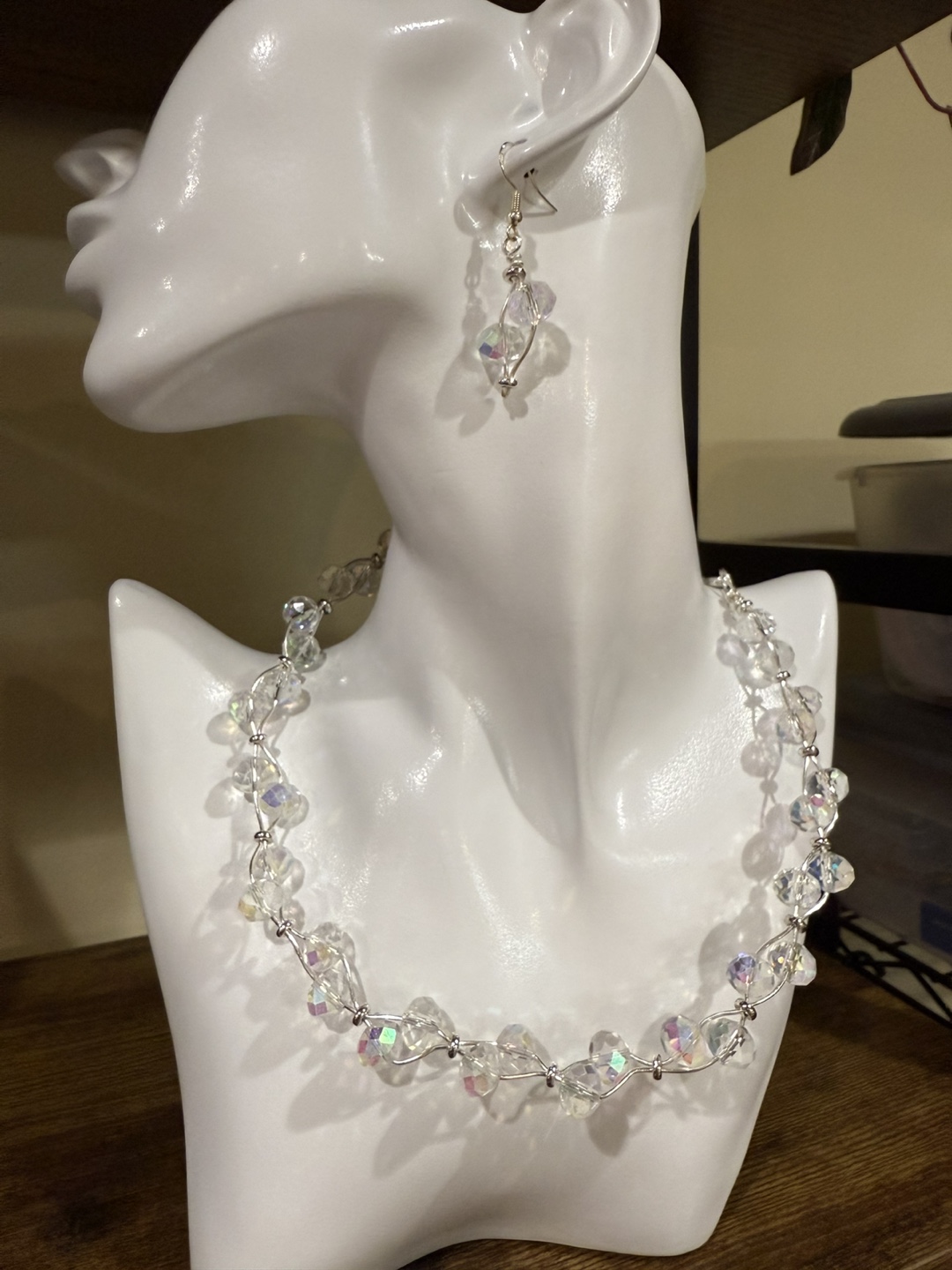 Elegant Crystal Necklace and Earrings Set