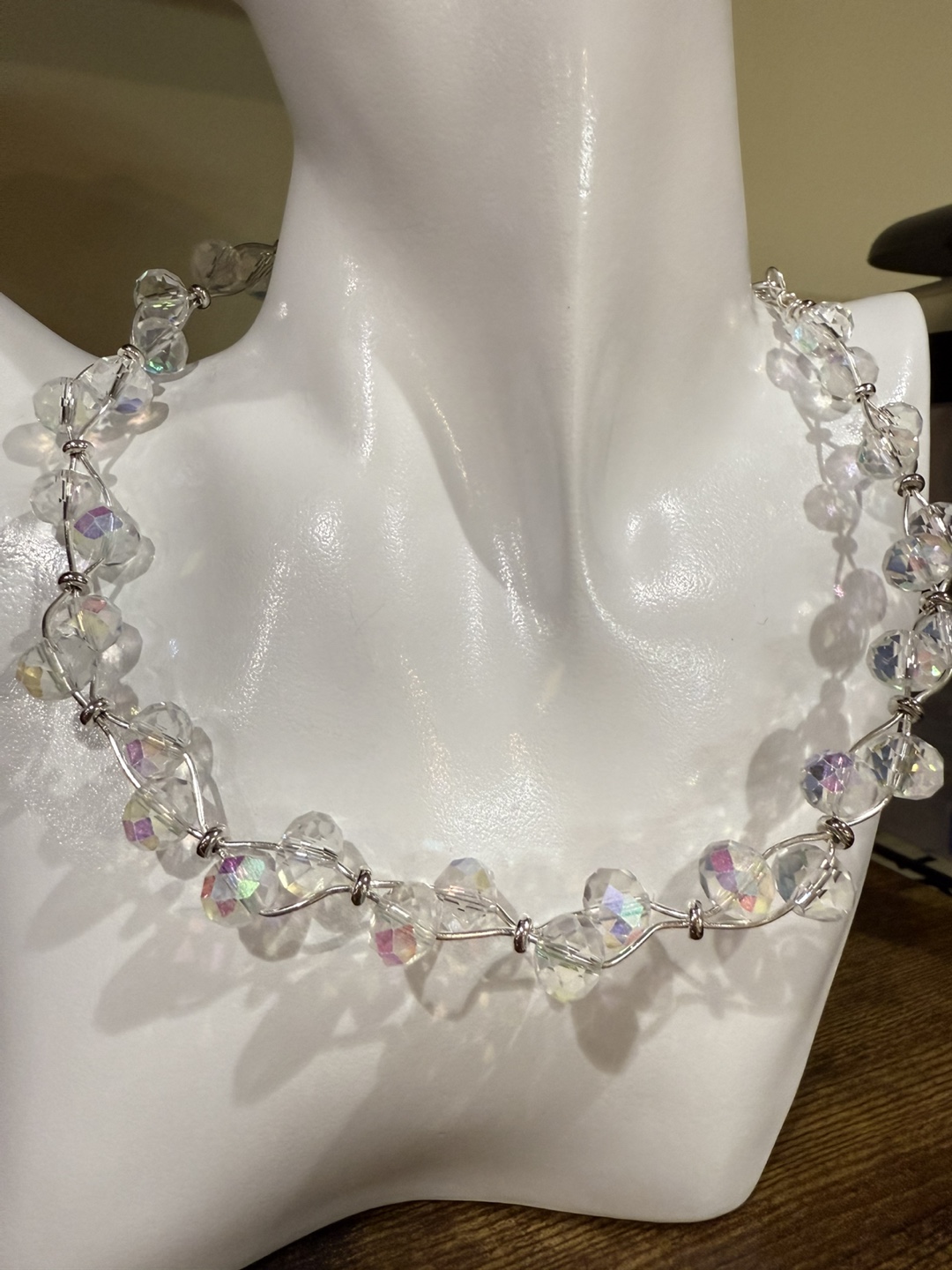 Elegant Crystal Necklace and Earrings Set - photo 2