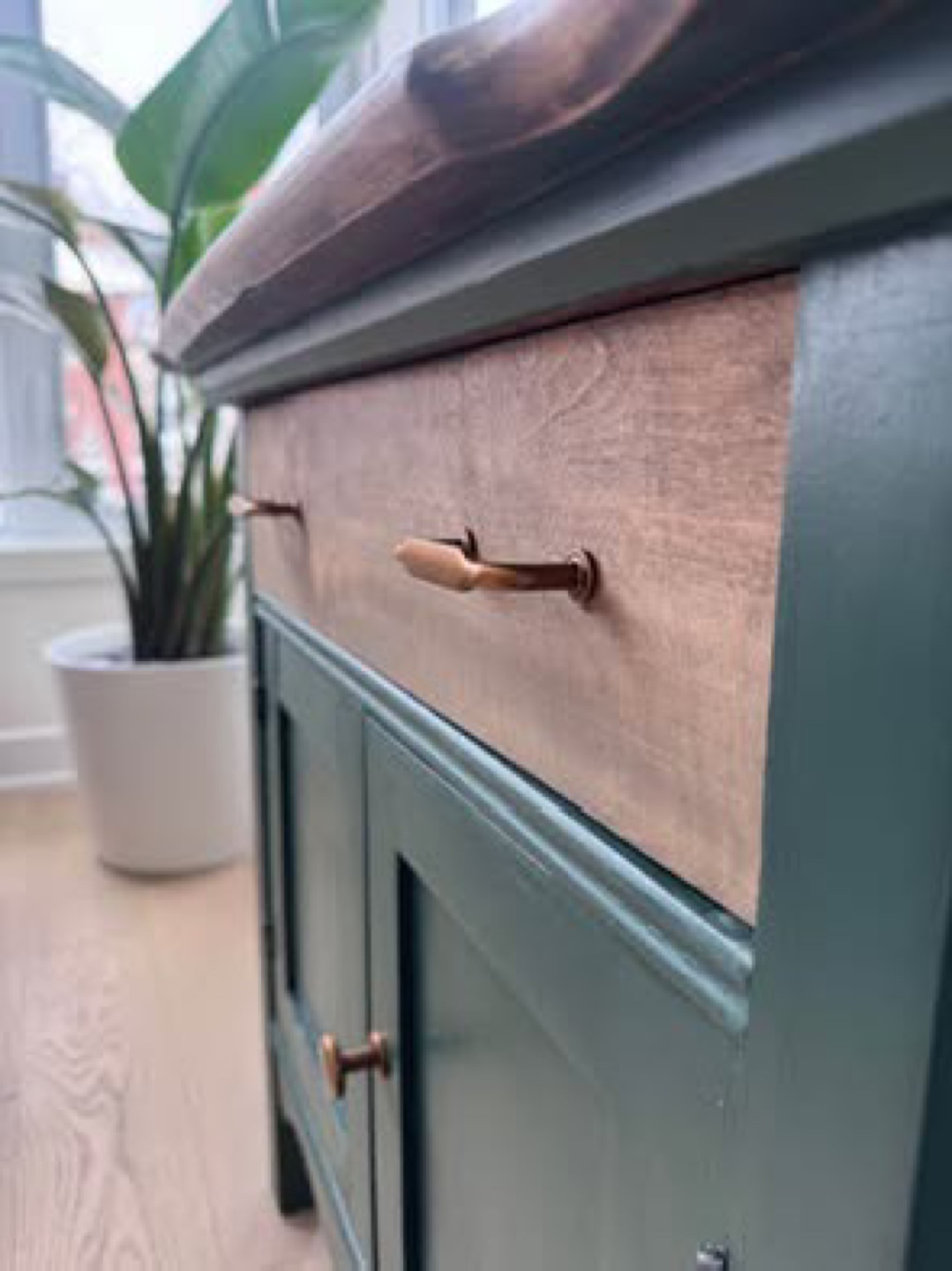 Vintage Green Painted Sideboard Cabinet - photo 3