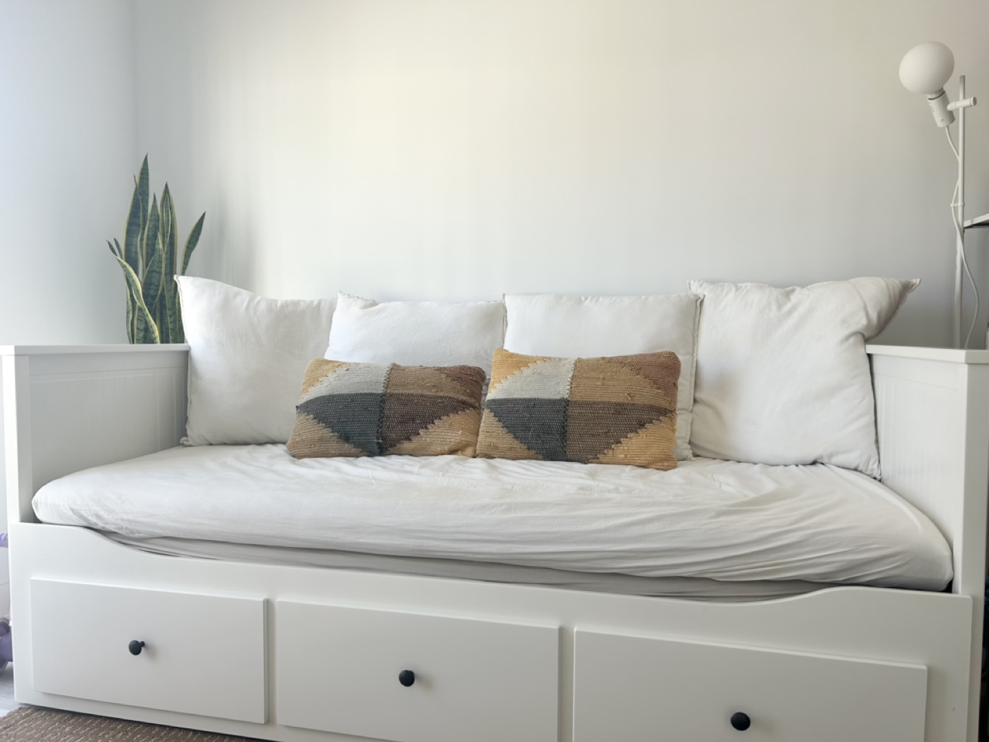 IKEA Hemnes Day Bed (includes mattress and cushions) - photo 2