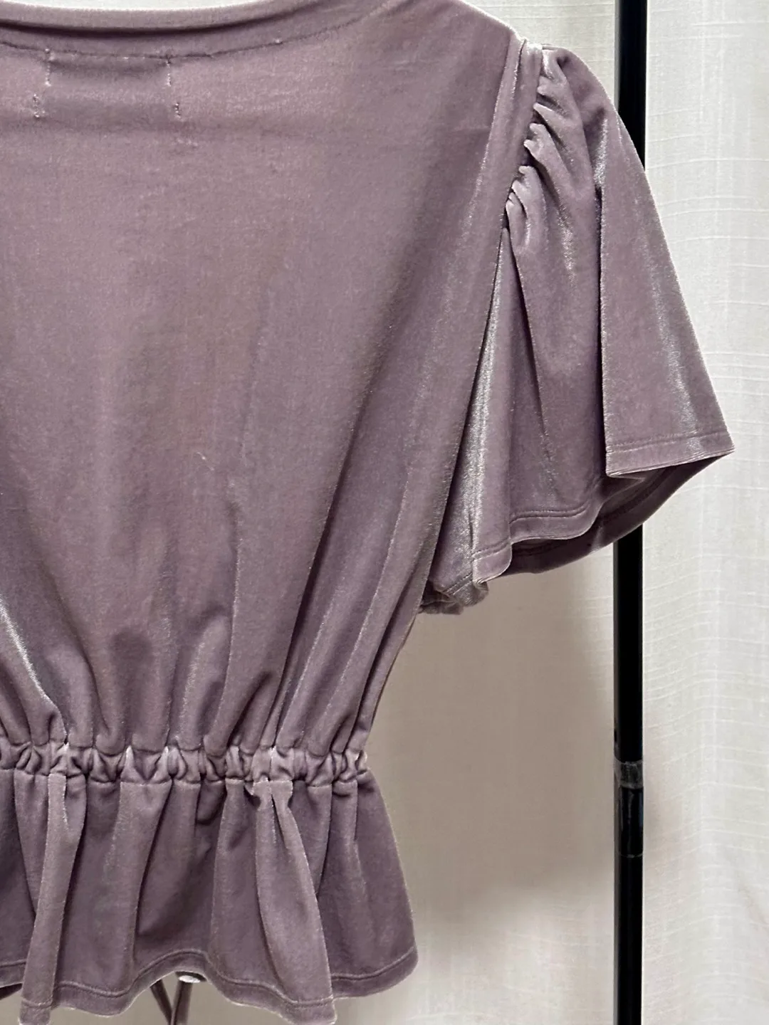 Urban Outfitters Silver Velvet Tie-Front Crop Top image indicator(6)